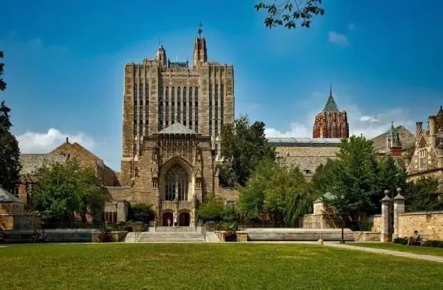 Yale-University