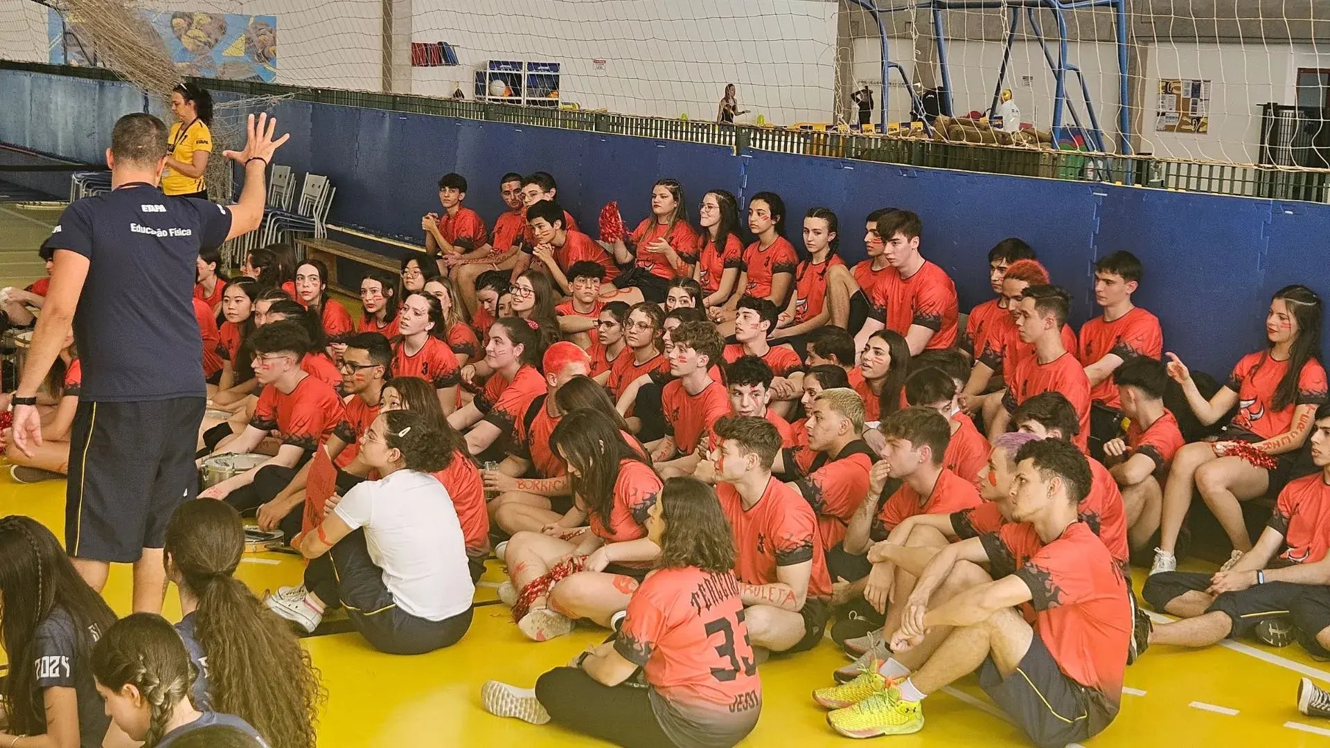 alunos do 3º ano do ensino médio na gincana esportiva 2024