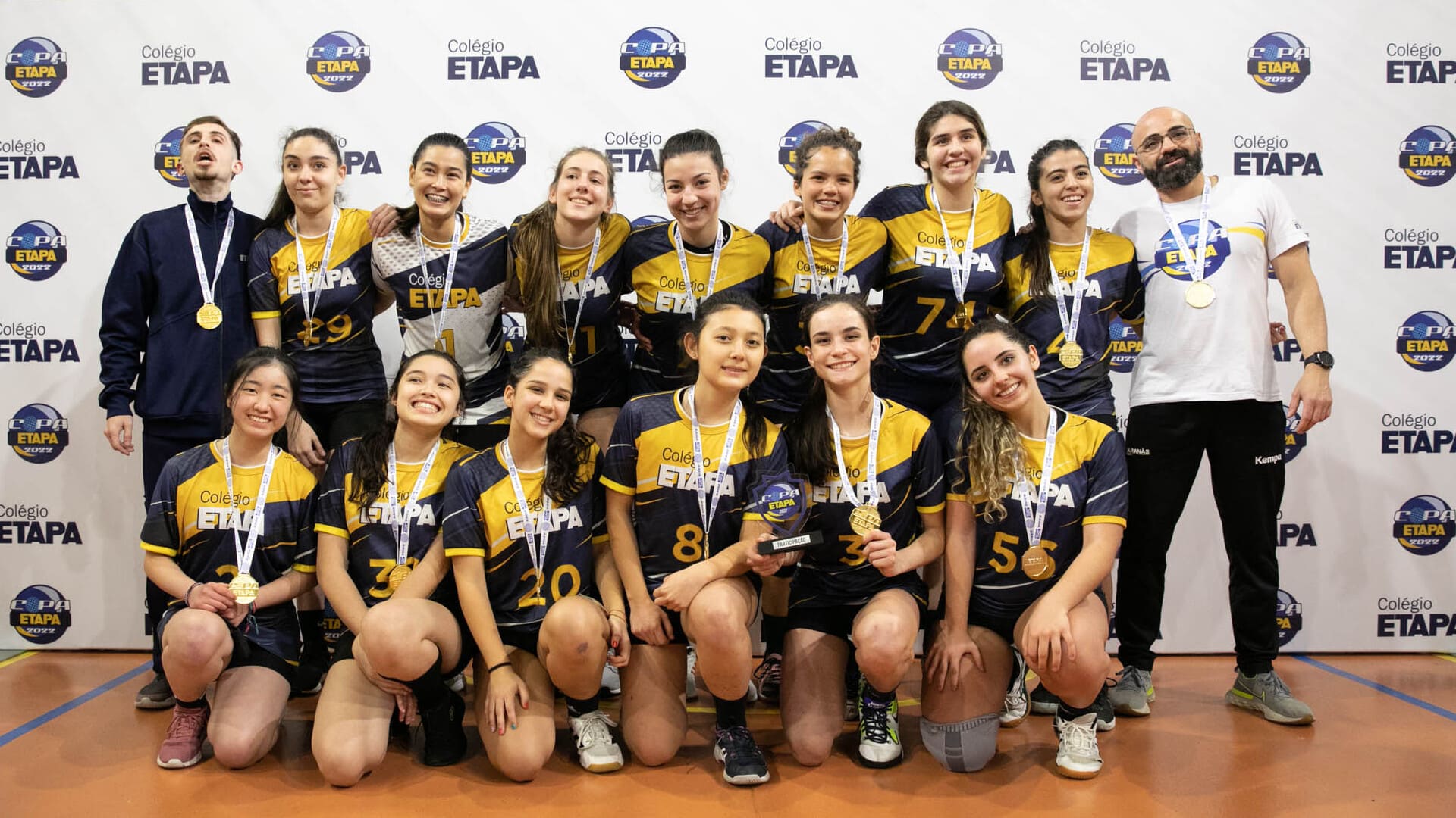 Estudantes da Grande São Paulo disputaram partidas de Basquete, Futsal, Handebol, Vôlei e Xadrez na IV Copa Etapa.